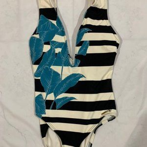Vince Camuto 1 piece swimsuit size 8